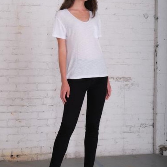 🎉HP🎉 Michelle by Commune Burnout White Pocket T - Picture 1 of 6
